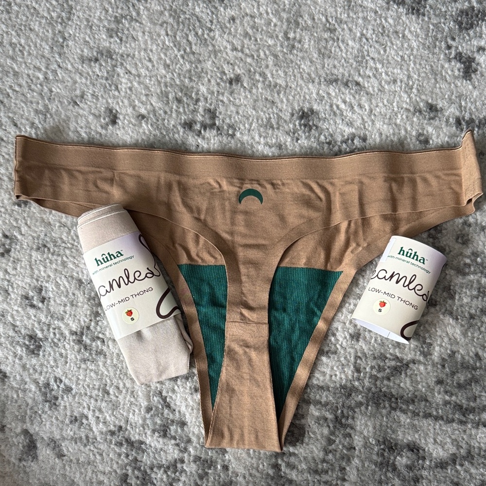 Huha Seamless Thong Set in Tan and Cream - Picture 2 of 8